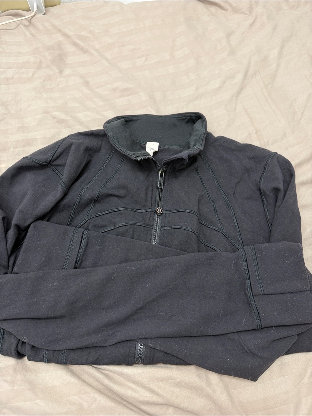 lululemon women’s Black define Zip Jacket
